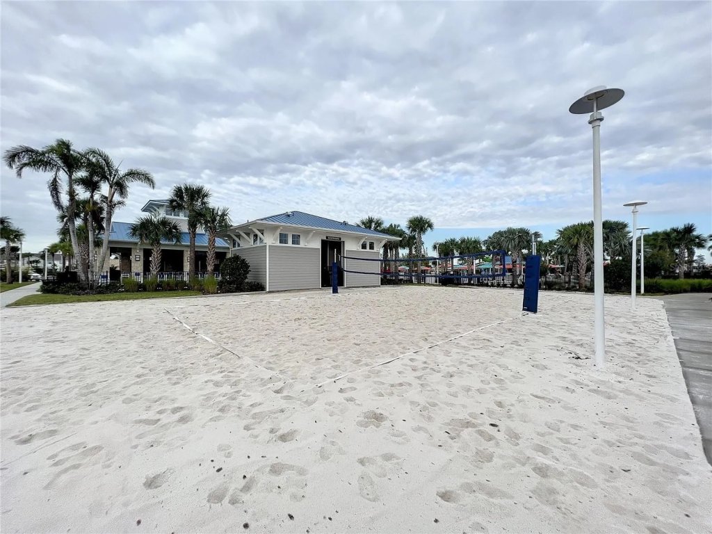 2127LC- Windsor Island Resort Vacation Rental in Davenport - RedAwning