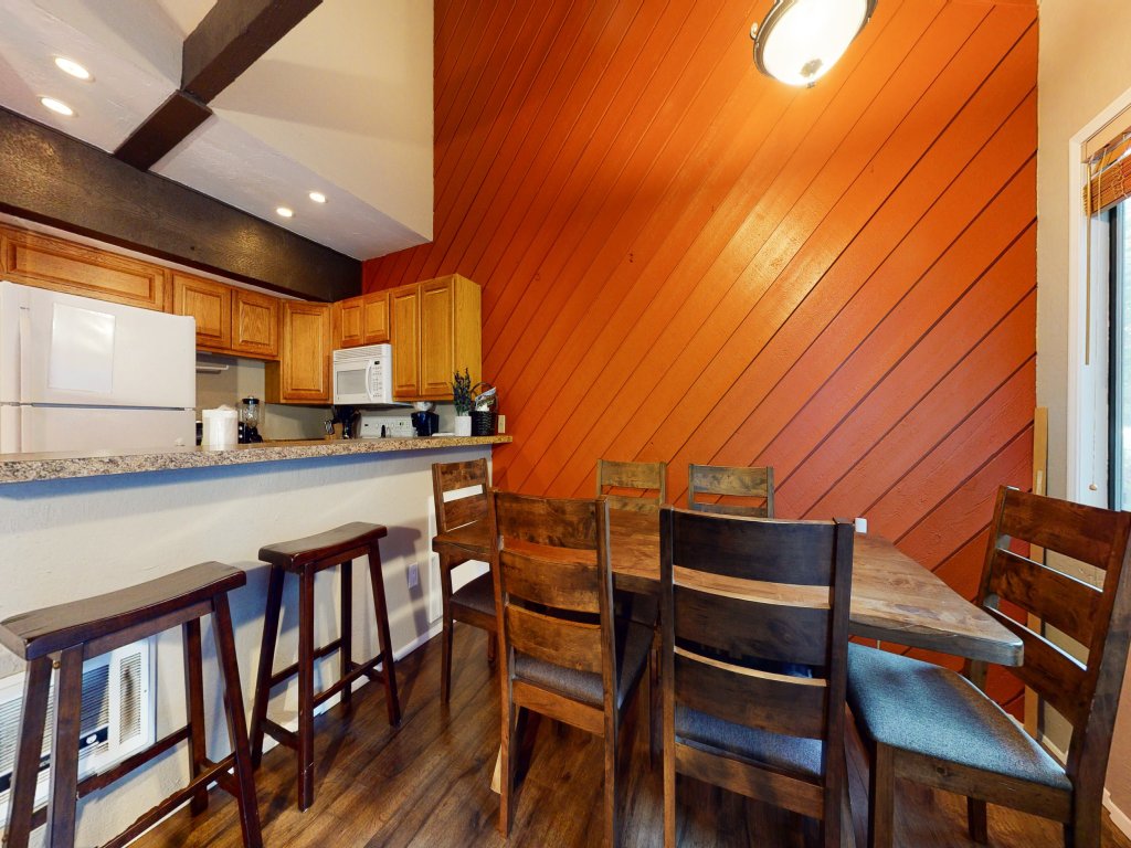 Bigwood 63 Cozy Mountain Home, 1 Car Garage, Close to Eagle Lodge Vacation Rental in Mammoth Lakes - RedAwning