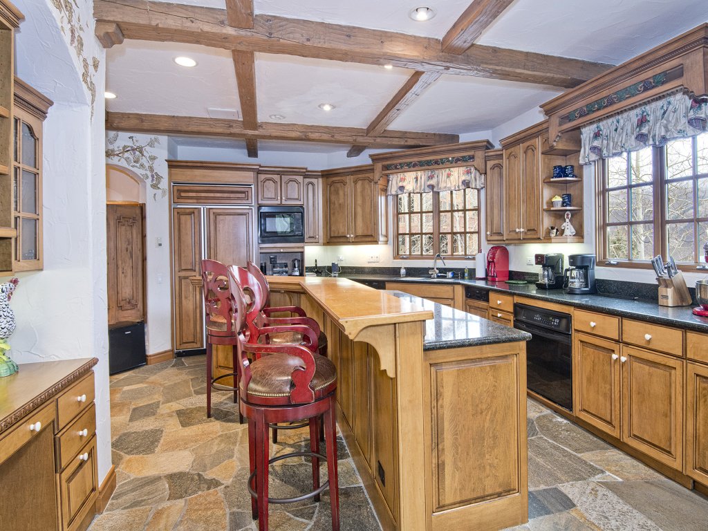 349 Holden Rd. Vacation Rental in Beaver Creek - RedAwning