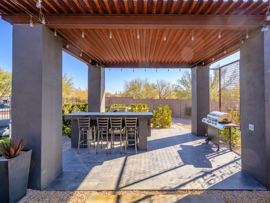 Lone Mountain Vacation Rental in Cave Creek - RedAwning
