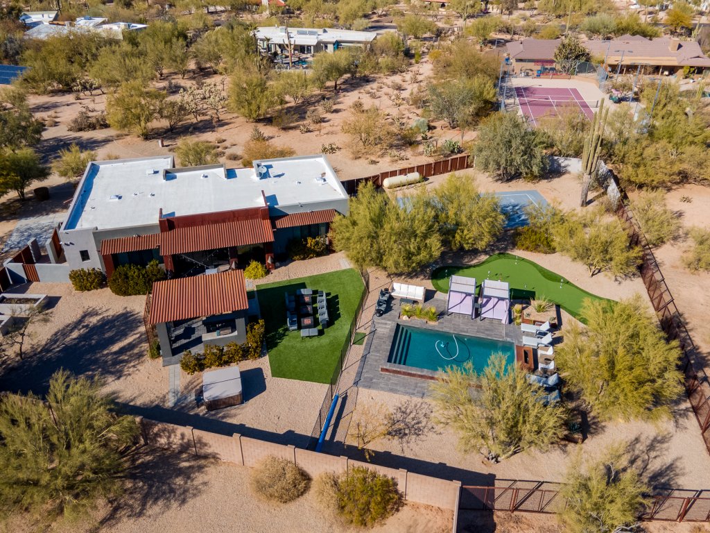 Lone Mountain Vacation Rental in Cave Creek - RedAwning
