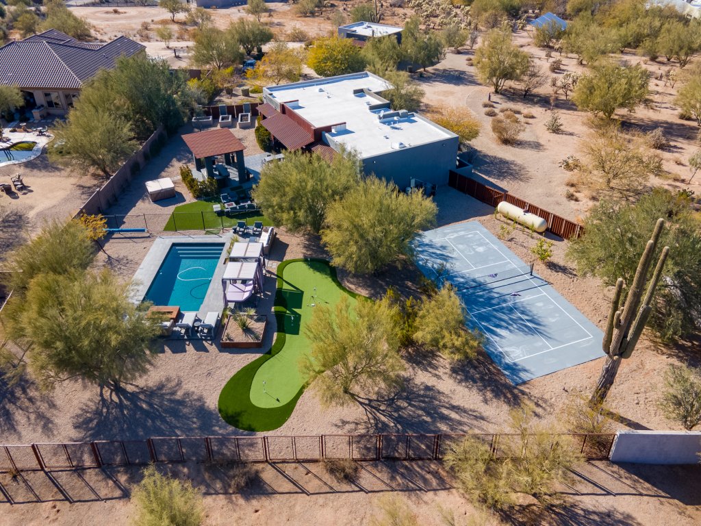Lone Mountain Vacation Rental in Cave Creek - RedAwning