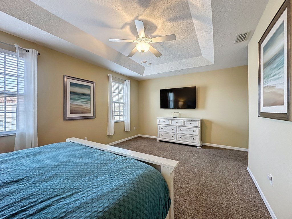 Veranda Home, 8br, 6 en-suites, Lake View,POOL/SPA Vacation Rental in Kissimmee - RedAwning