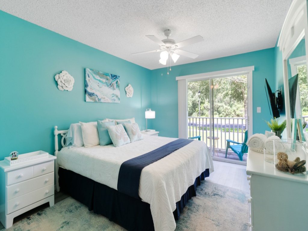 Disney Area 4 bed/ 3.5 Bathroom Emerald Island Vacation Rental in Kissimmee - RedAwning