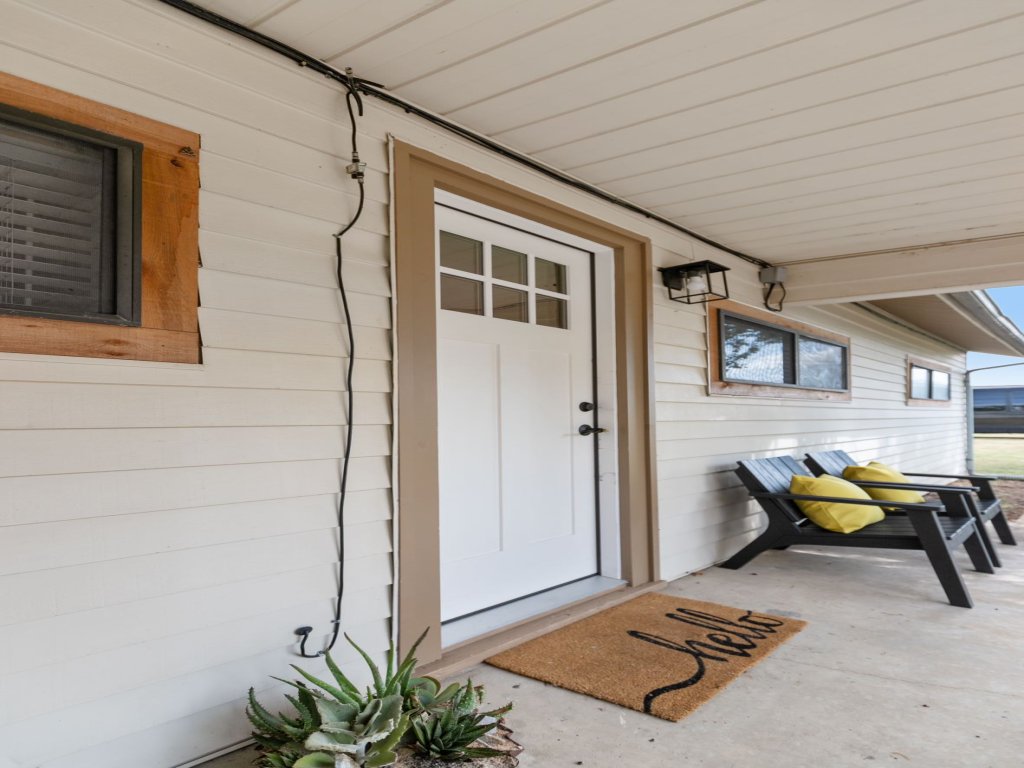 Altes Eckert Stolz Vacation Rental in Stonewall - RedAwning