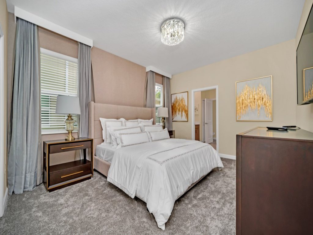  Home Movie Theater Room, Pool Spa Gameroom Vacation Rental in Kissimmee - RedAwning