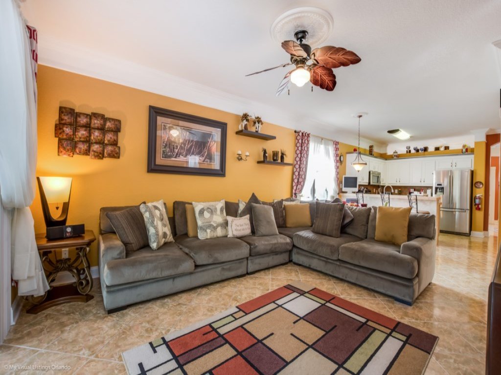"Southern Charm" 4 Bed & 2 bath Private Pool Home Vacation Rental in Davenport - RedAwning
