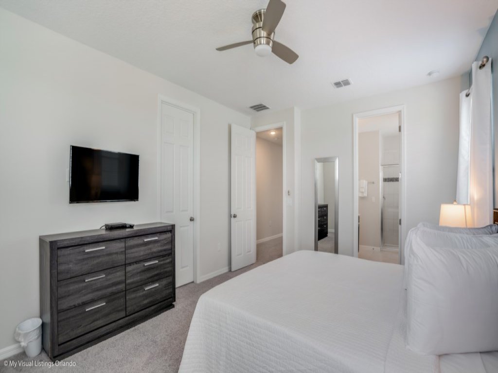 Beautiful Spacious  6 Bed Pool, Spa, Game Room Vacation Rental in Kissimmee - RedAwning