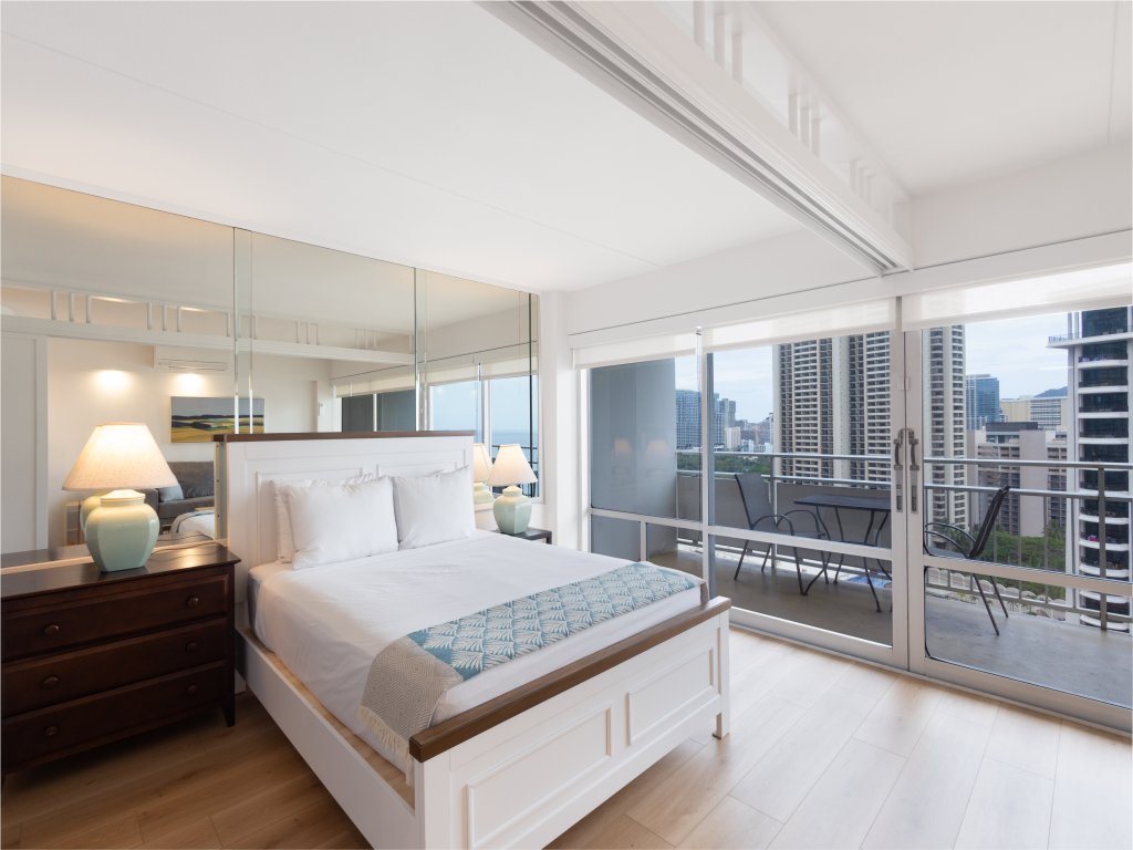 Ilikai Tower 1936 Vacation Rental in Honolulu - RedAwning