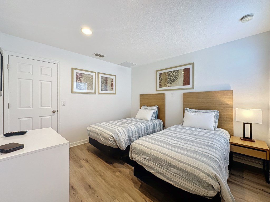 Amazing Townhouse close to Disney 2 Bed 2.5 Bath Vacation Rental in Kissimmee - RedAwning