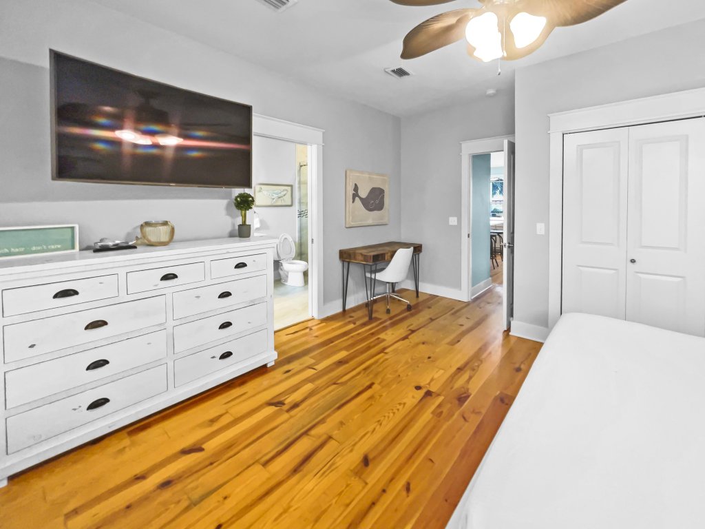 The Pool House Vacation Rental in Inlet Beach - RedAwning