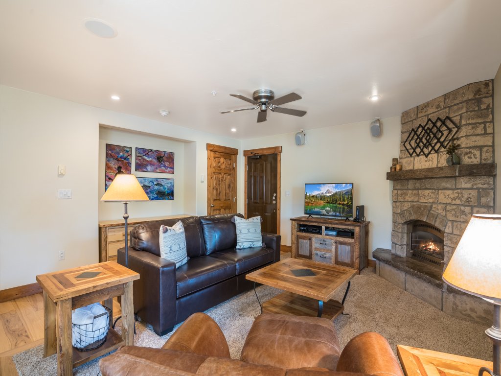 The Pines 202 Vacation Rental in Steamboat Springs - RedAwning