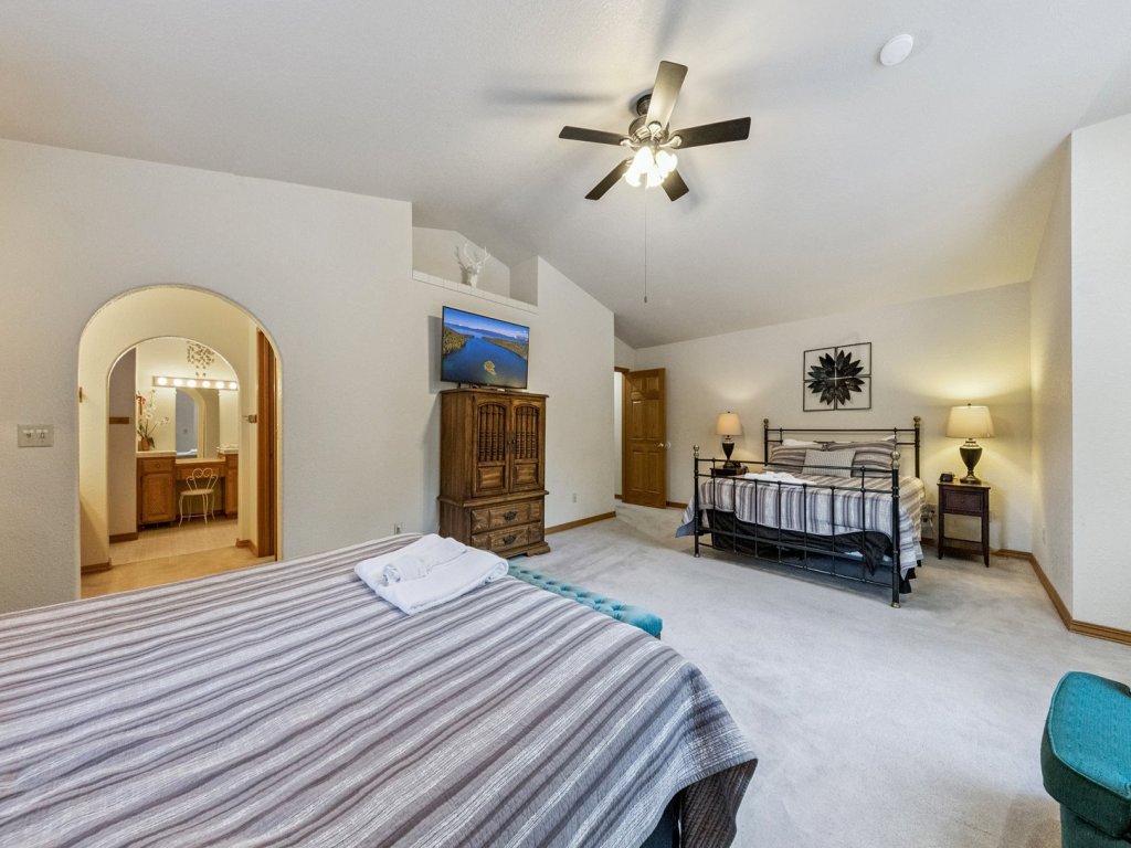 1801 Jicarilla Drive Vacation Rental in California - RedAwning