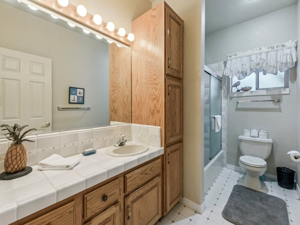 1801 Jicarilla Drive Vacation Rental in California - RedAwning