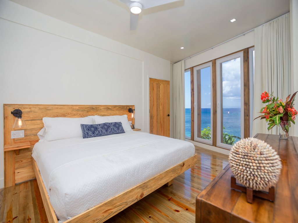 Villa Aire Agua Vacation Rental - RedAwning