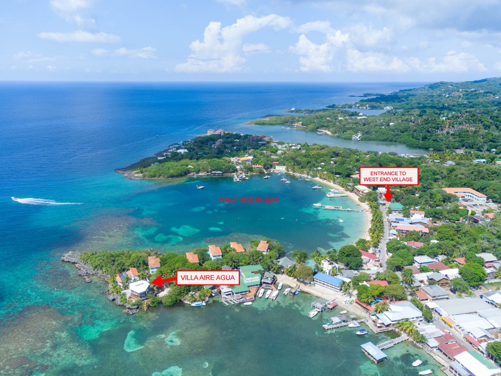 Villa Aire Agua Vacation Rental - RedAwning