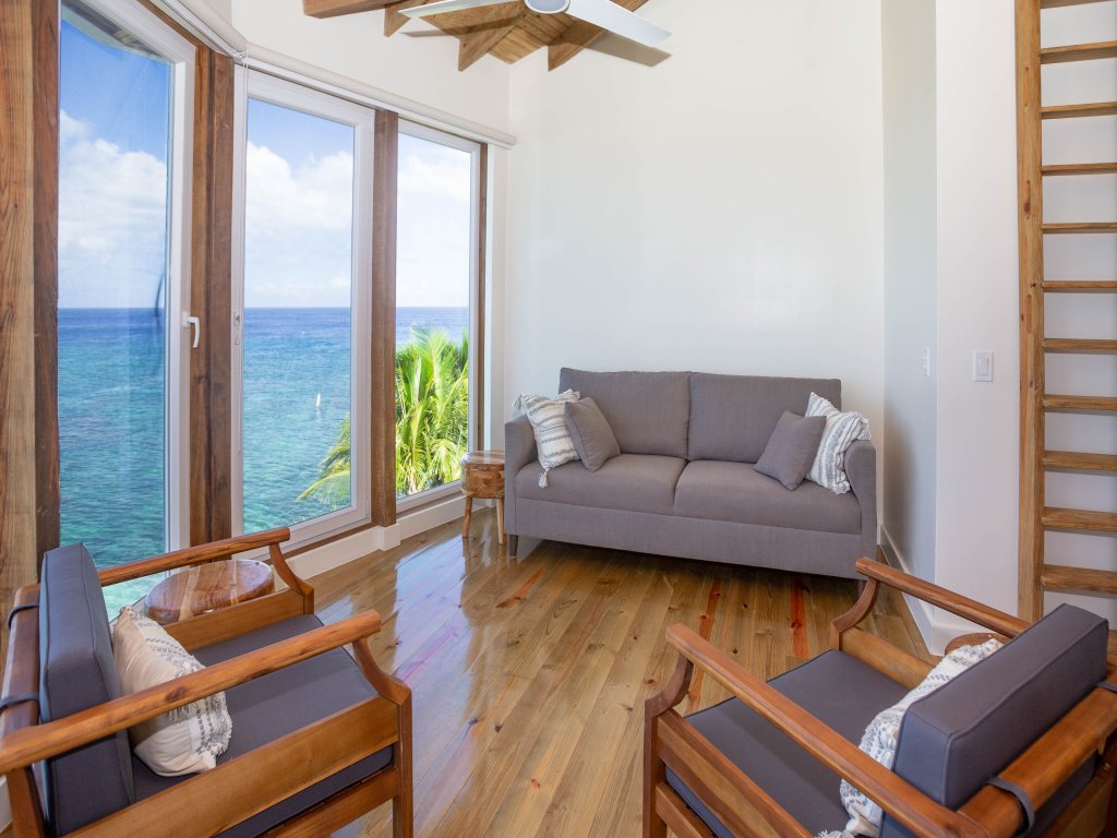 Villa Aire Agua Vacation Rental - RedAwning