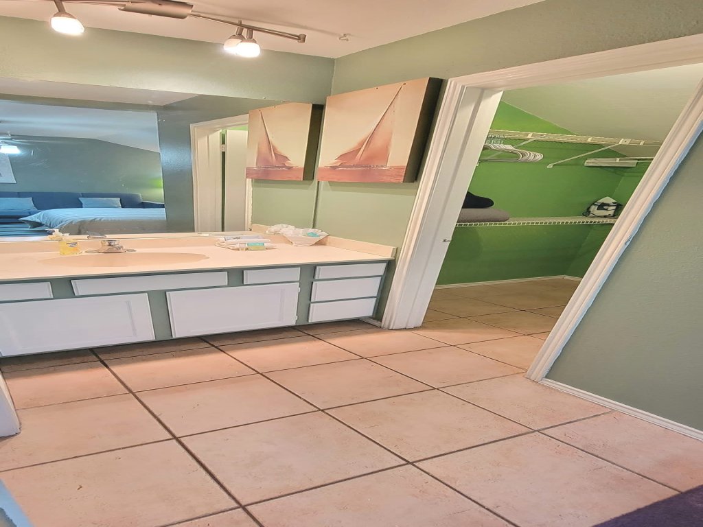 3 bedr w-private pool " 1 block to beach " Pets Ok Vacation Rental in South Padre Island - RedAwning