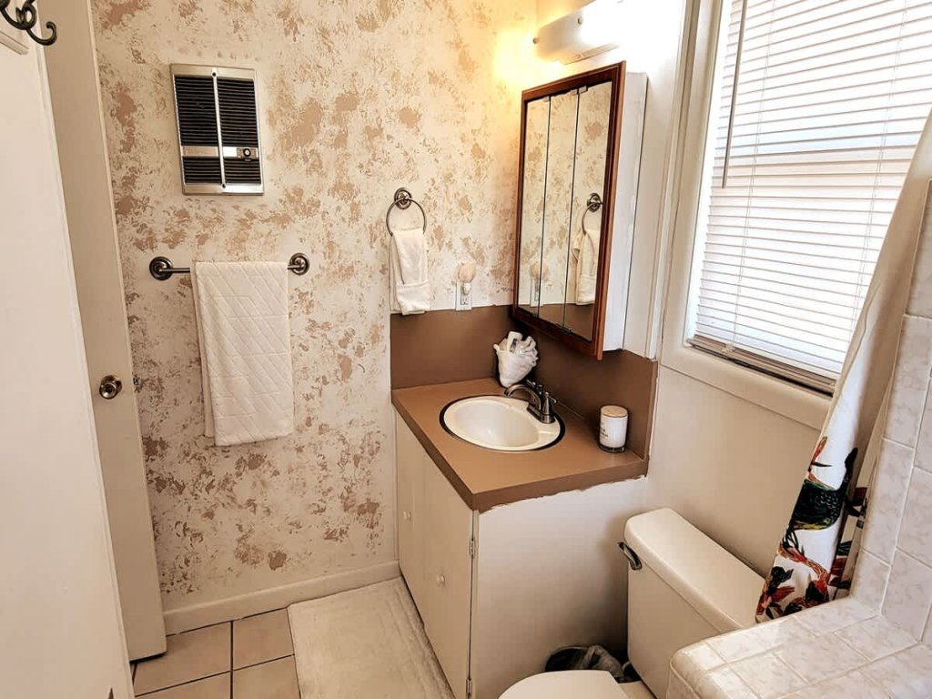 * Large Home Near Bay to Fish * New Pool Vacation Rental in South Padre Island - RedAwning