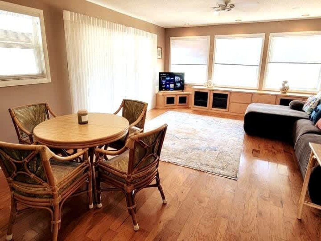 * Large Home Near Bay to Fish * New Pool Vacation Rental in South Padre Island - RedAwning