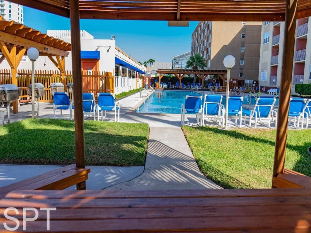 2BR · Private Beach Access · Pool & Heated Hot Tub Vacation Rental in South Padre Island - RedAwning