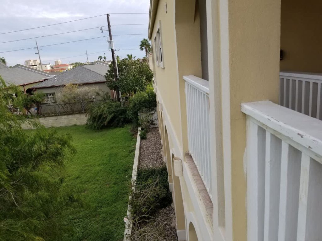 " Oversized 2 Bedroom " Modern " Pool Near Beach Vacation Rental in South Padre Island - RedAwning