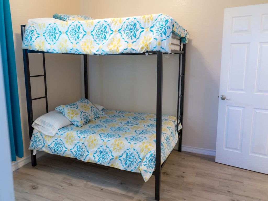 " Oversized 2 Bedroom " Modern " Pool Near Beach Vacation Rental in South Padre Island - RedAwning