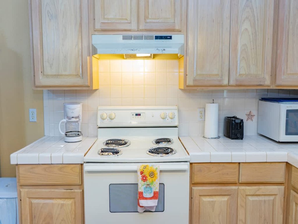Private Ground Floor 2BR | Half Block to Beach SPI Vacation Rental in South Padre Island - RedAwning
