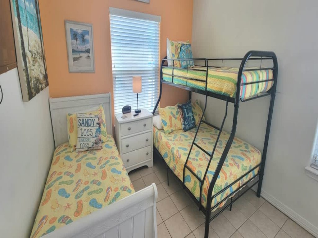 * Patio to Pool * Walk to Beach * Fresh Like New Vacation Rental in South Padre Island - RedAwning