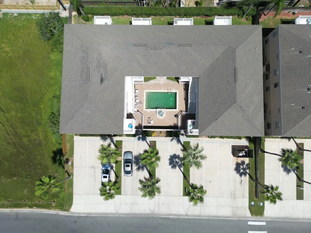 * Patio to Pool * Walk to Beach * Fresh Like New Vacation Rental in South Padre Island - RedAwning