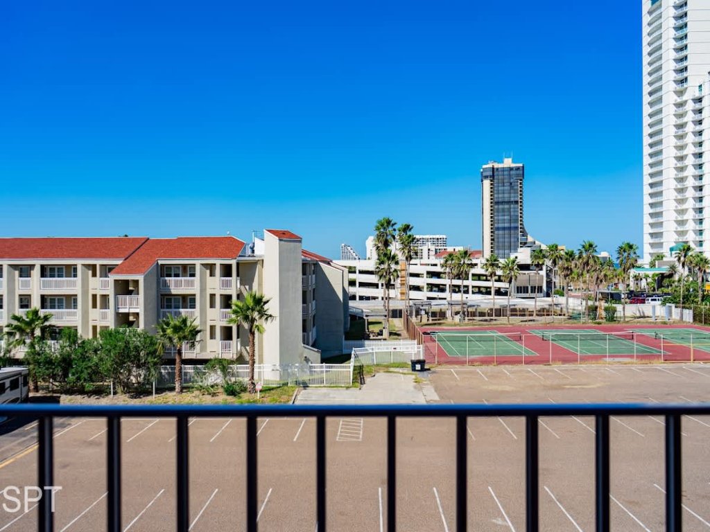 Luxury 1 bedroom " Walk to Beach " Pool Vacation Rental in South Padre Island - RedAwning