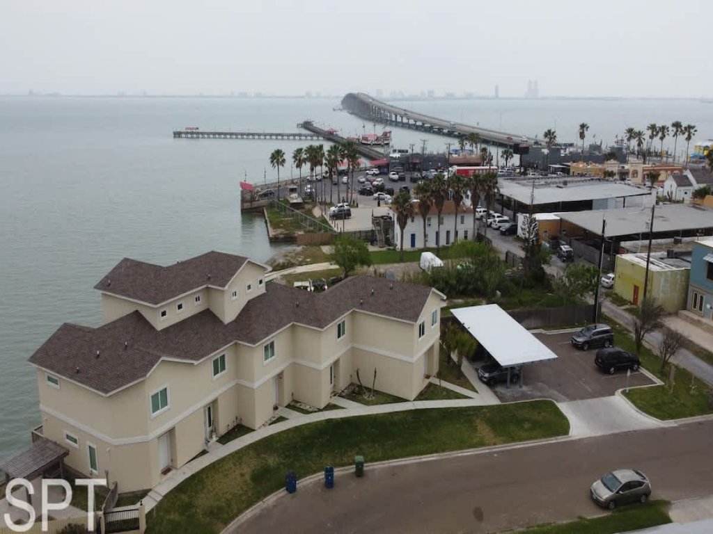 New Waterfront Bungalow " Fisherman's Paradise Vacation Rental in Port Isabel - RedAwning