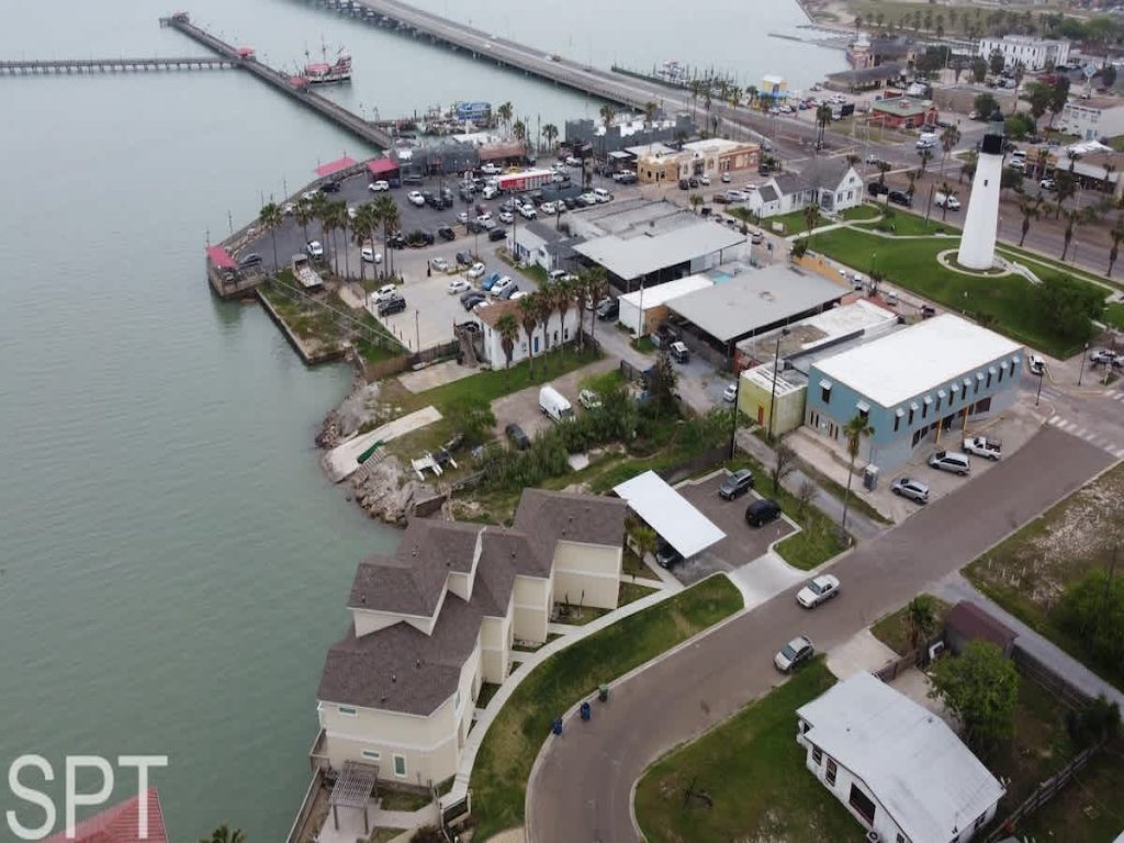 New Waterfront Bungalow " Fisherman's Paradise Vacation Rental in Port Isabel - RedAwning