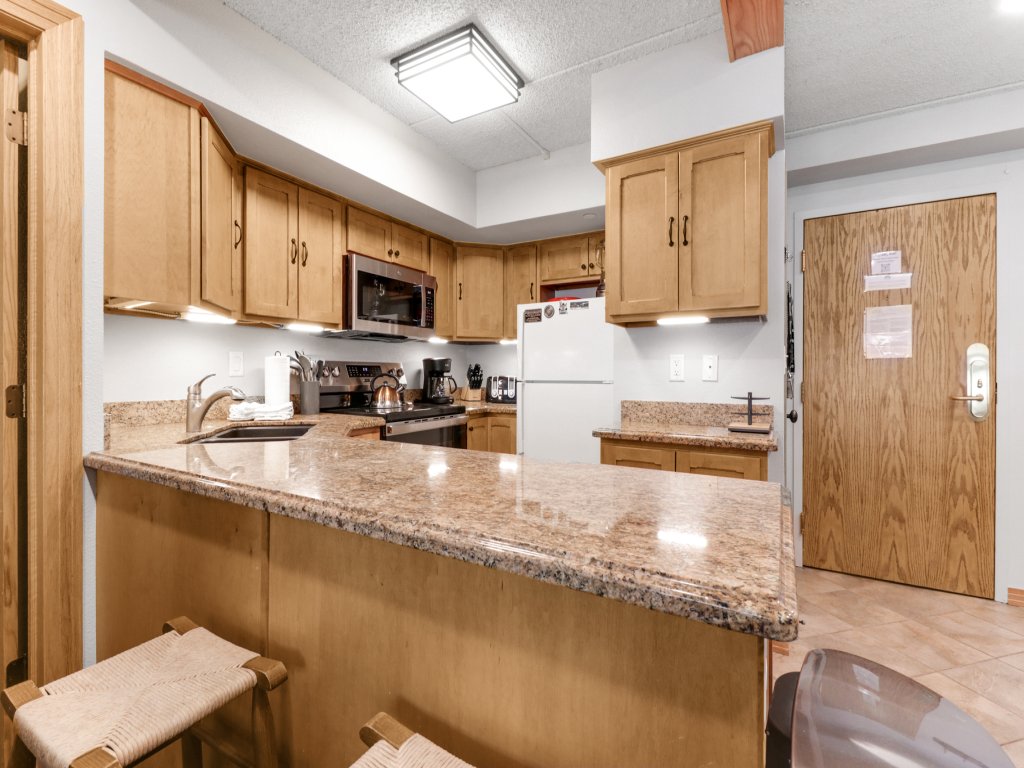 Spacious Condo In The Heart of Copper Mountain right next to Lifts - MP626 Vacation Rental in Copper Mountain - RedAwning