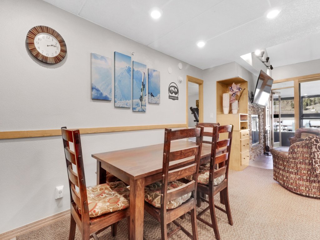 Spacious Condo In The Heart of Copper Mountain right next to Lifts - MP626 Vacation Rental in Copper Mountain - RedAwning