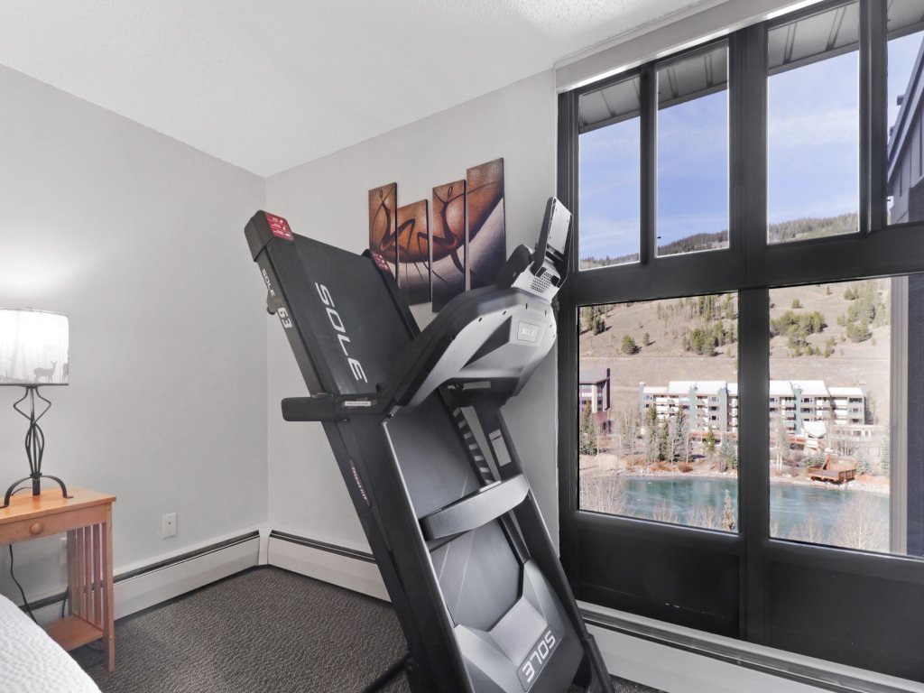 Spacious Condo In The Heart of Copper Mountain right next to Lifts - MP626 Vacation Rental in Copper Mountain - RedAwning