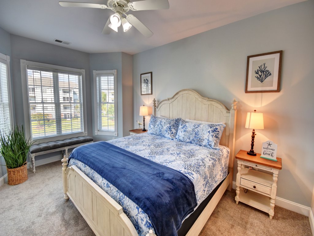 4827 Magnolia Lake Drive, 302 Vacation Rental in Myrtle Beach - RedAwning