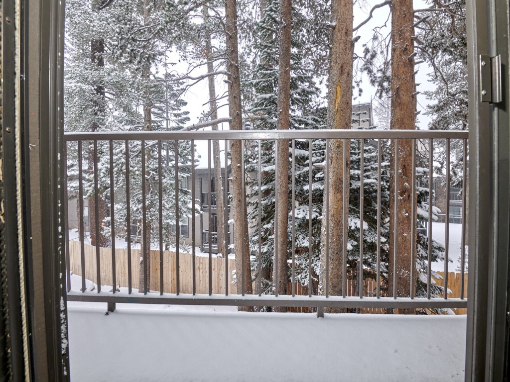 St Anton Condos #79 Vacation Rental in Mammoth Lakes - RedAwning