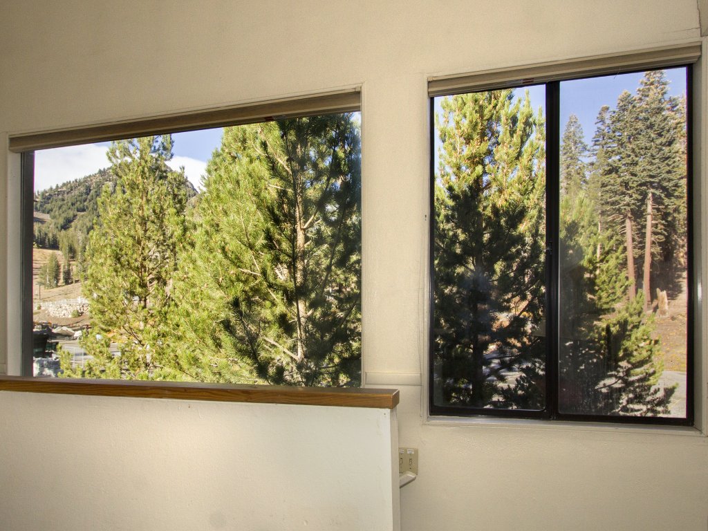#30 Woodland Mountain Retreat Vacation Rental in Mammoth Lakes - RedAwning