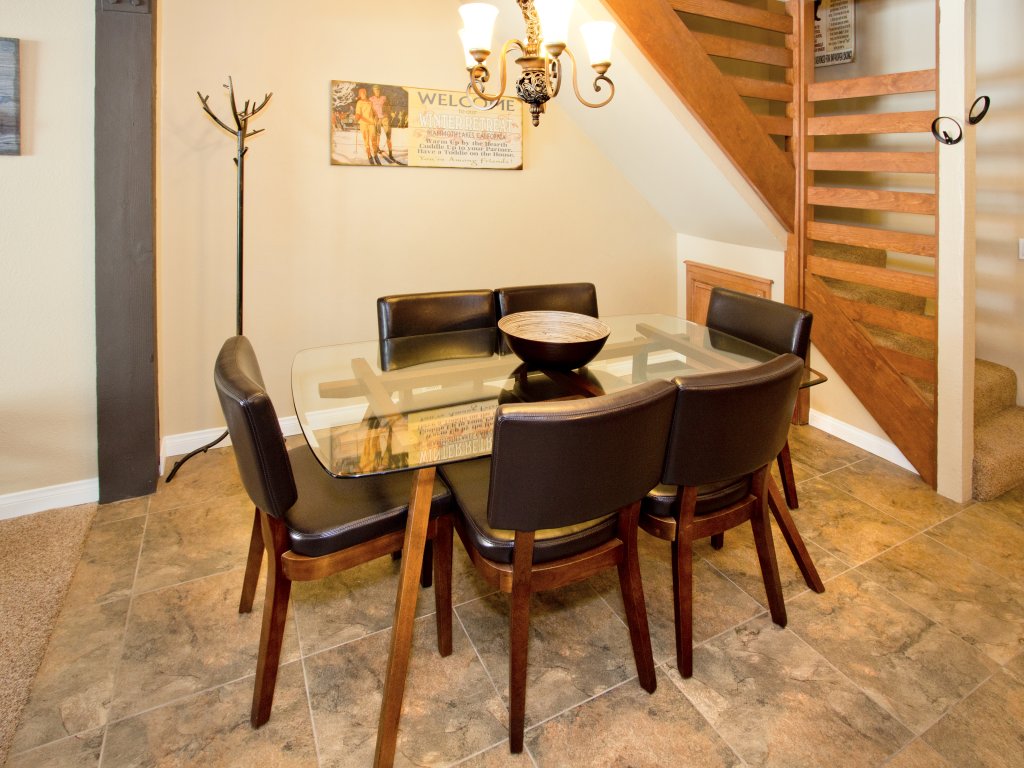 St Anton Condos #8 Vacation Rental in Mammoth Lakes - RedAwning
