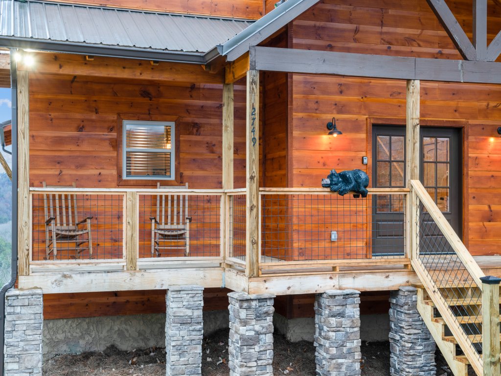 Victoria's Secrets Vacation Rental in Sevierville - RedAwning