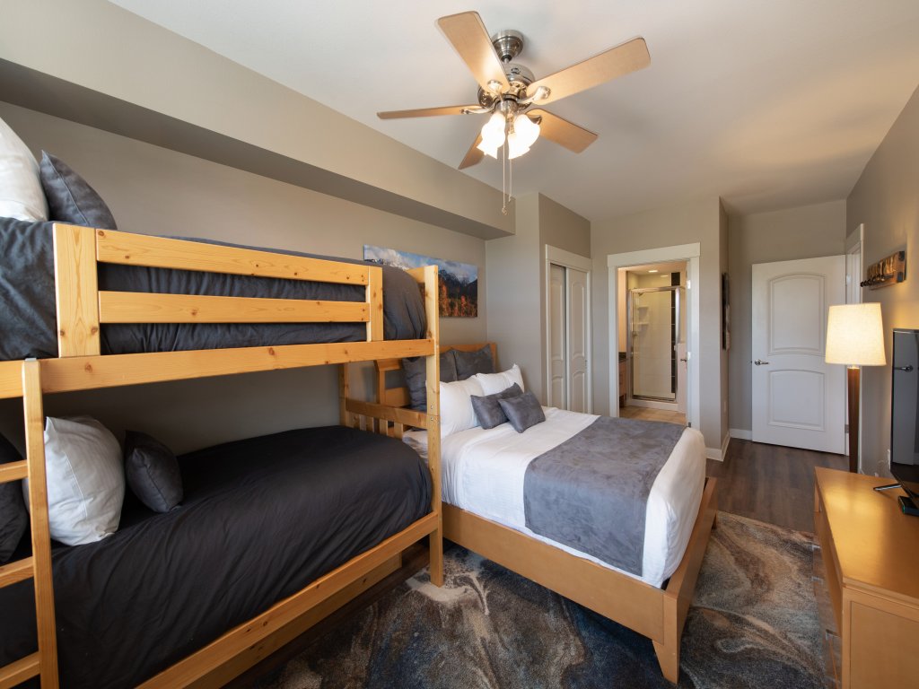 Fraser Crossing/Founders Pointe, Condo | 2 bedroom (Premium-Rated Condo 3506) Vacation Rental in Winter Park - RedAwning