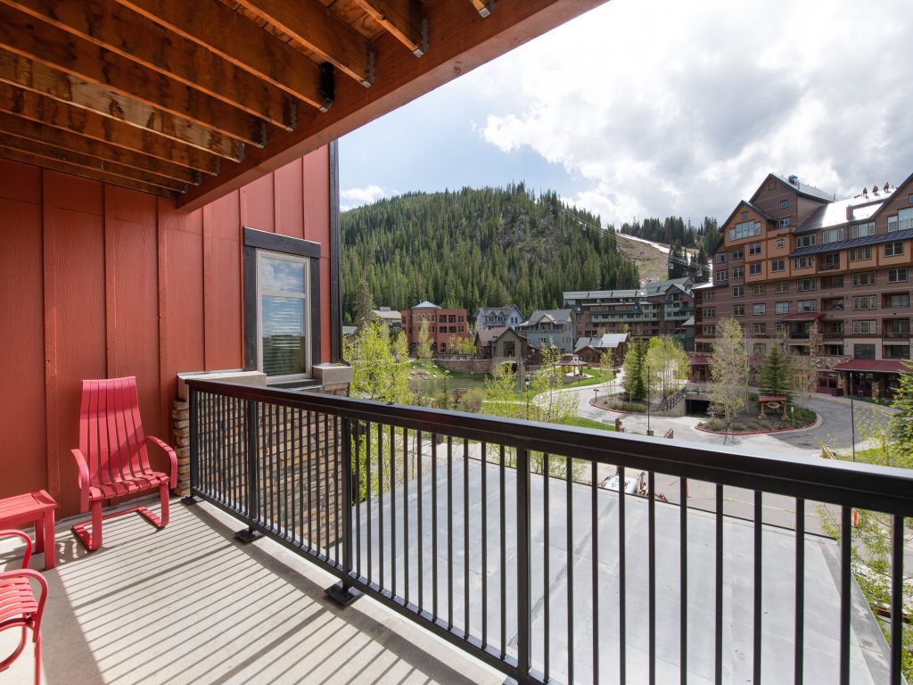 Fraser Crossing/Founders Pointe, Condo | Ski Slope View (Premium-Rated Condo 4340) Vacation Rental in Winter Park - RedAwning