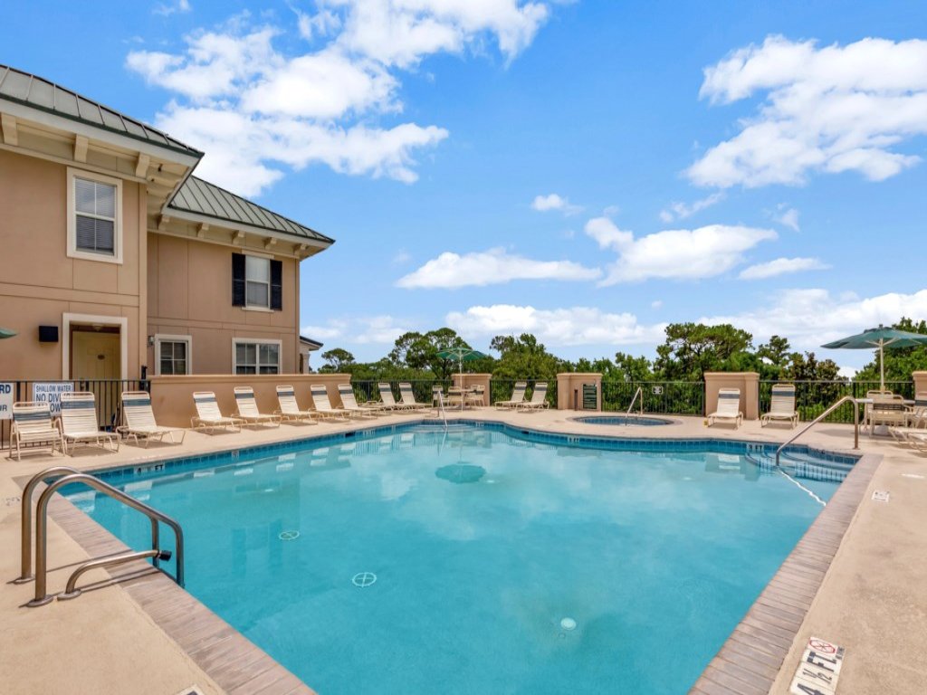 Shorenugh - Bright Villa with Rooftop Pool Next to Coligny Plaza Vacation Rental in Hilton Head - RedAwning