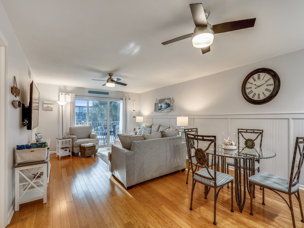 Seacrest 206 is a gorgeous Gulf Front2 BR with Free Beach Service for 2 Vacation Rental in Fort Walton Beach - RedAwning