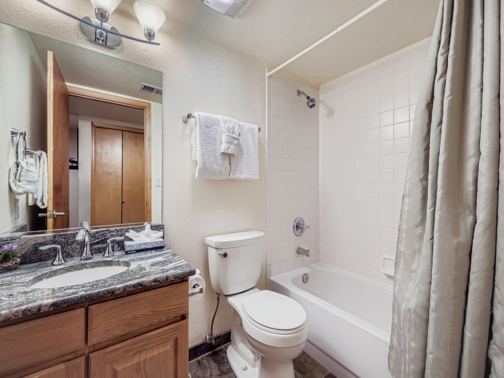 Village Point 120 Vacation Rental in Breckenridge - RedAwning