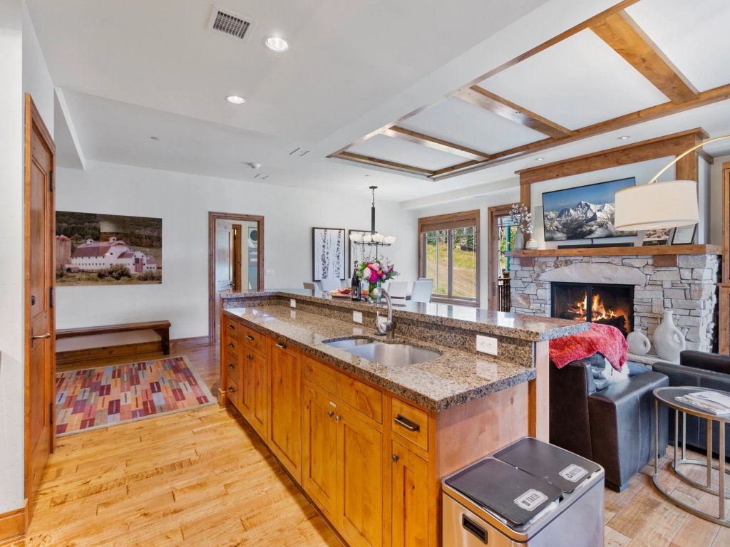 Shooting Star Lodge at Deer Valley Resort - Three Bedroom Residence #206 Vacation Rental in Park City - RedAwning