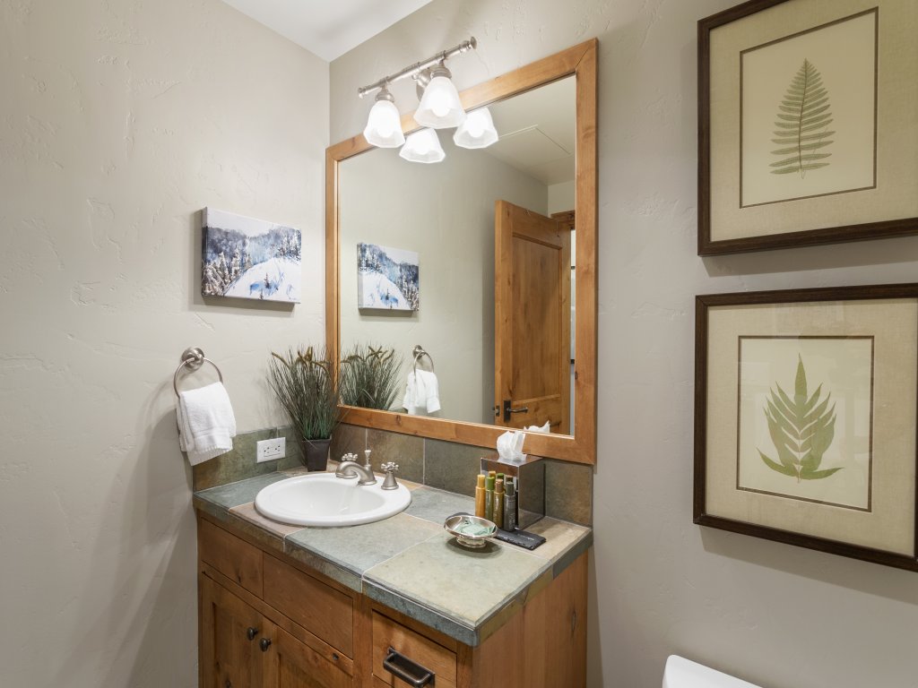Shooting Star Lodge at Deer Valley Resort - Three Bedroom Residence #101 Vacation Rental in Park City - RedAwning