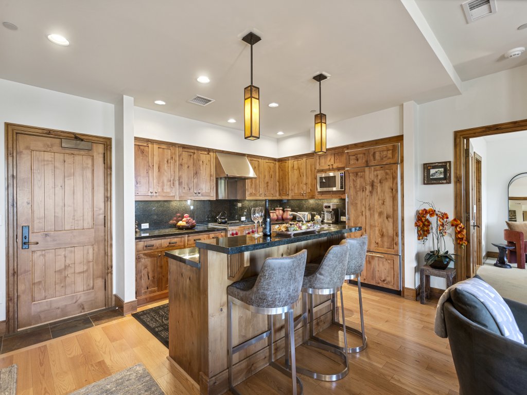 Shooting Star Lodge at Deer Valley Resort - Three Bedroom Deluxe Residence #201 Vacation Rental in Park City - RedAwning