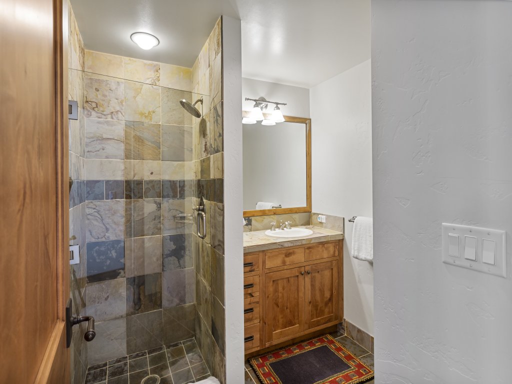 Shooting Star Lodge at Deer Valley Resort - Three Bedroom Deluxe Residence #201 Vacation Rental in Park City - RedAwning